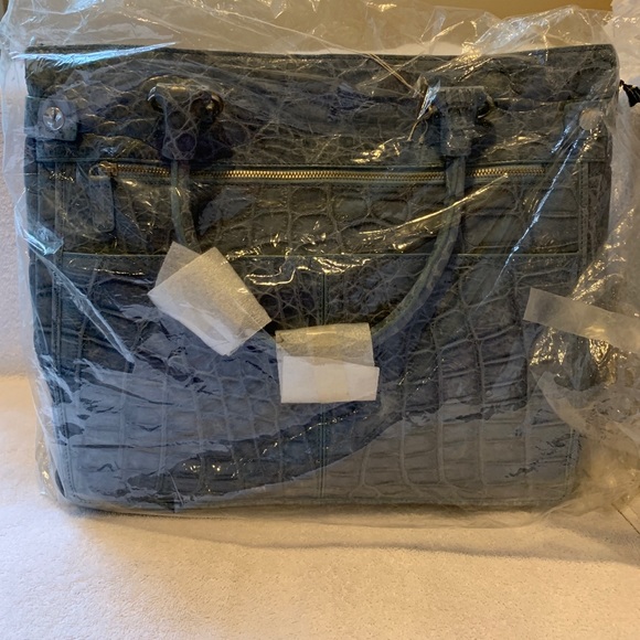 Dooney & Bourke Genuine Croco Shopper Crossbody - Picture 9 of 13